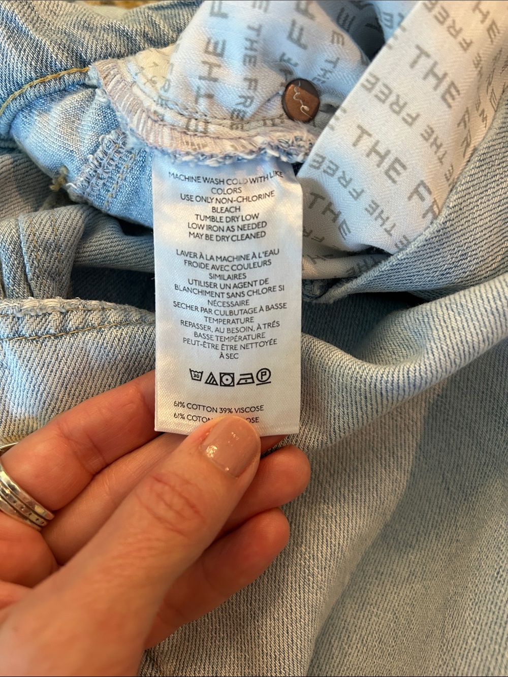 WE TGE FREE Sz 25 Eden Slouch Wide Light Wash Wide Leg - Picture 6 of 7